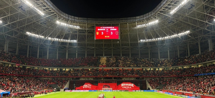 升班马重庆铜梁龙中超三轮不败领跑黑马行列