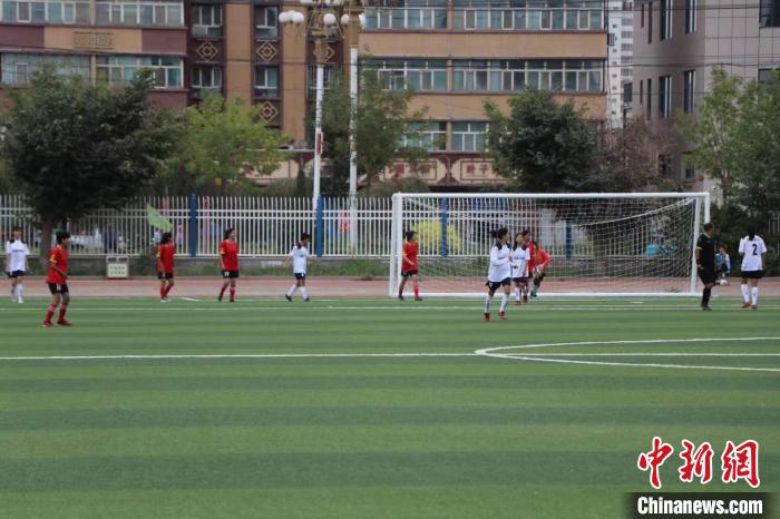 新疆十四运开幕 竞技与群众赛事并重激发全民参