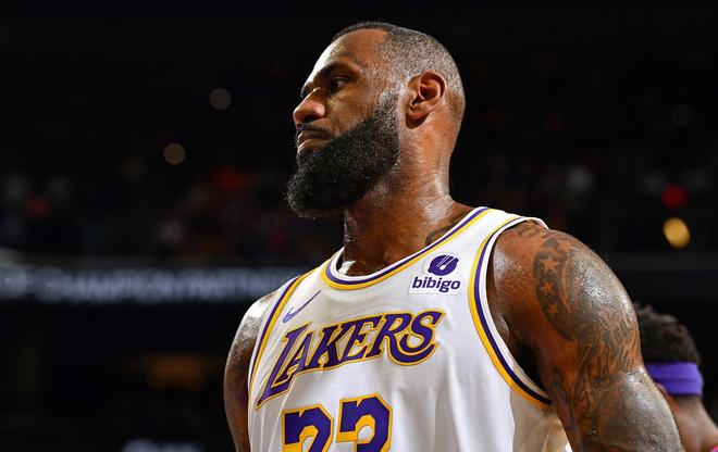 湖人逆风翻盘挺进西部第五 雷霆稳居榜首 火箭意