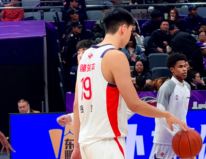 广东宏远季后赛前关键战对阵浙江广厦 新外援引