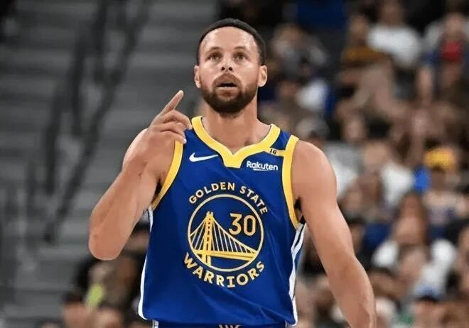 老将闪耀NBA常规赛收官战：哈登转型控场核心，