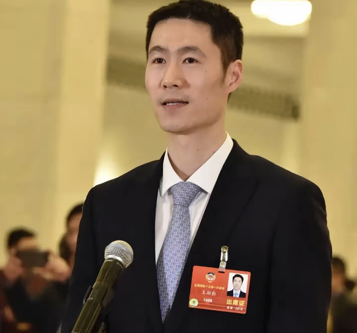 马龙回忆刘国梁点拨：从迷茫到双圈大满贯的蜕